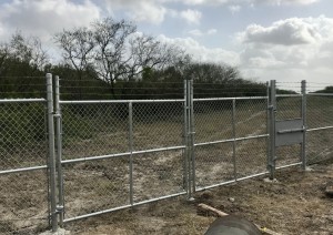 Solar-gate-panicbar
